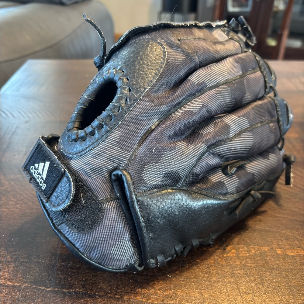 Adidas Black Camo Left Hand Baseball Glove ⚾️ - Picture 3 of 6